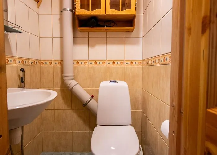 Tahkon Hovimaeenraitti 5b Villa *